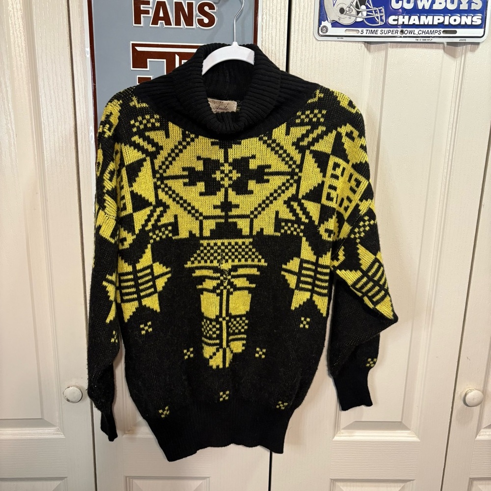 Vintage Amita Black and Yellow Geometric Sweater